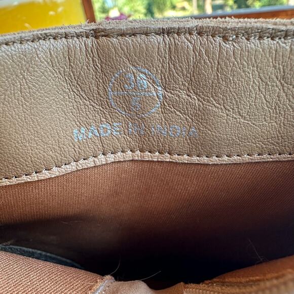 Embroidered Floral Block Heel Booties Womens SZ 5/36 Boho Western Fairy Artisan - Picture 13 of 13